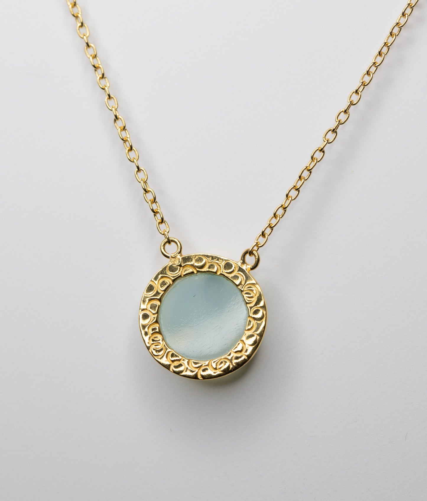 Round Aquamarine Pendant